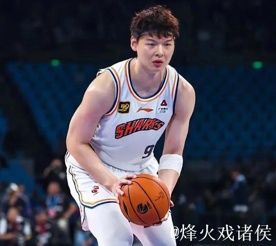 王哲林22分上海胜新疆 程帅澎25分浙江胜宁波